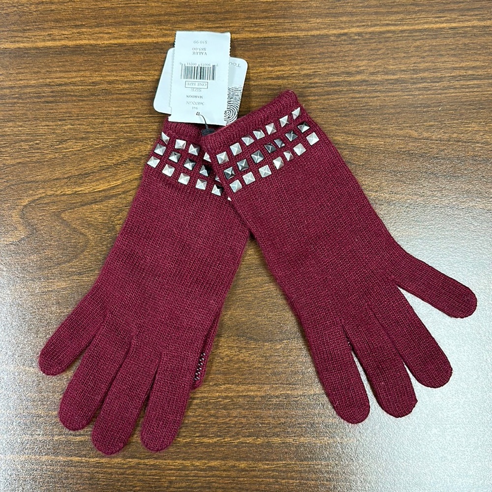 Saks Fifth Avenue Black Label Tech Gloves